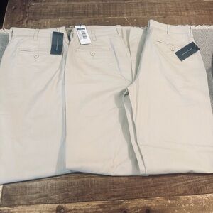 Tommy Hilfiger Men's Khaki School Uniform Pants. Size 30.